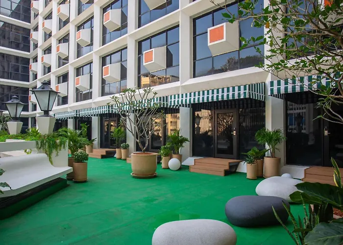 Hotel Lub D Bangkok Chinatown - Steps From Sam Yod Mrt Station