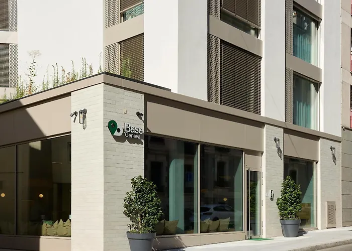 Base Geneva Hotel