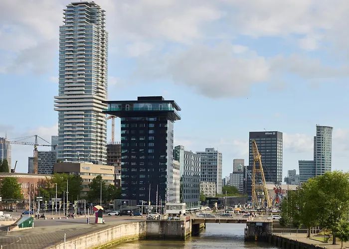 Doubletree By Hilton Rotterdam Centre Hotel