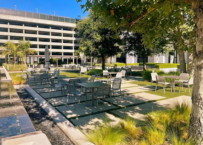 Hilton Woodland Hills/ Los Ángeles