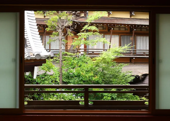 Ikariya Ryokan Yamanouchi 
