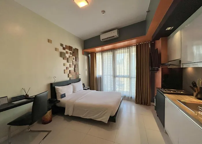 Kl Serviced Residences Managed By Hii Makati City