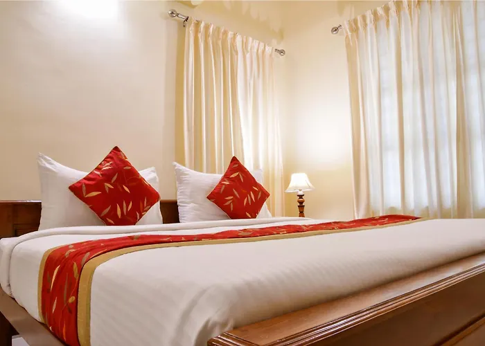 Vasathi Hotel Madikeri