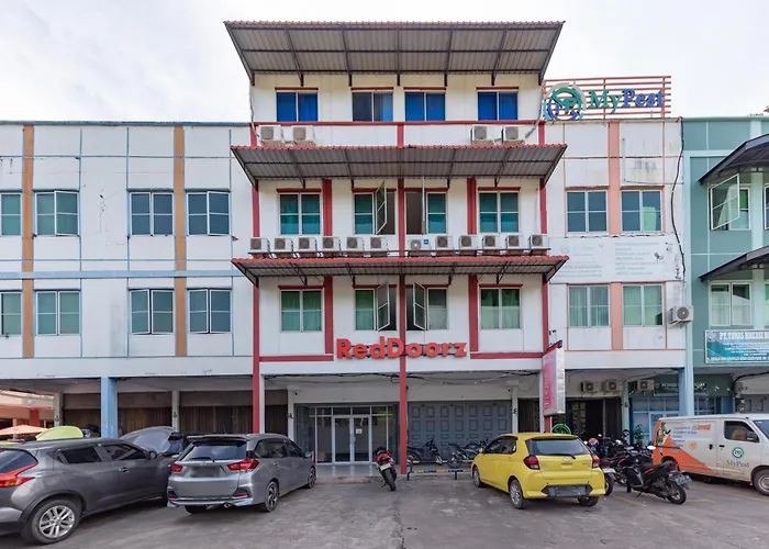 Reddoorz Plus Near Kepri Mall Batam