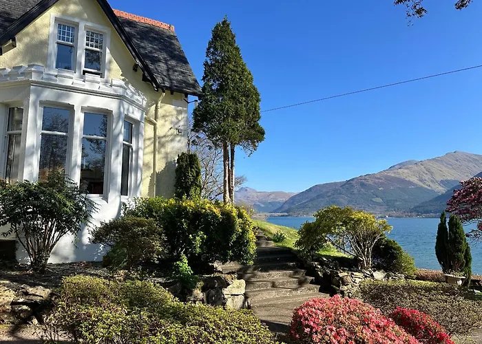Camus House, Lochside Guest House Onich