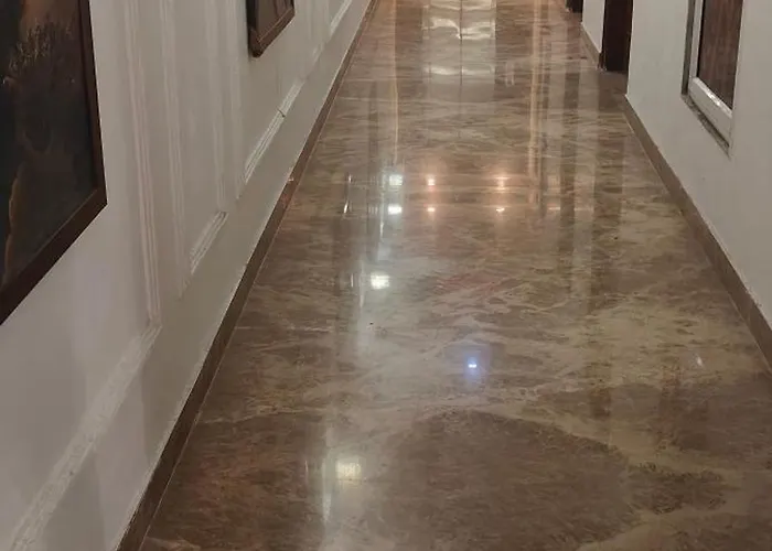 Hotel Royal Grace New Delhi