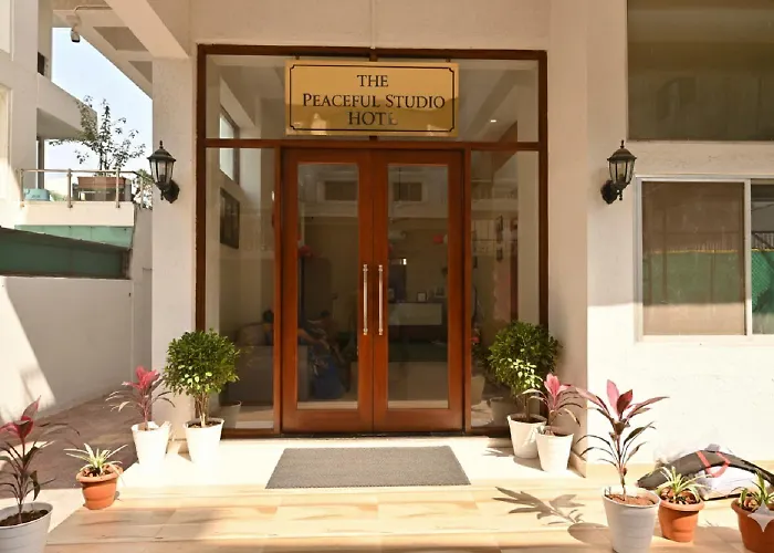 Peaceful Studio Navi Mumbai