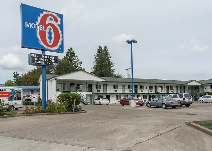 Motel 6 Albany, Or