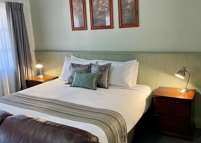 George Inn Rooms At Royal Tenterfield