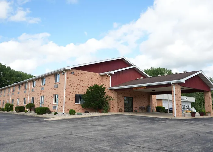 Watseka 24 Inn & Suites