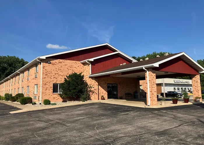 Watseka 24 Inn & Suites
