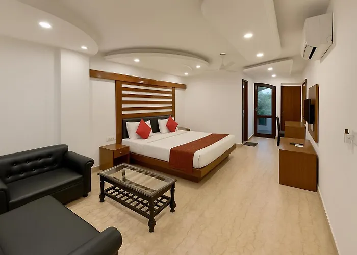 Hotel Tjs Royale, Karol Bagh, Budget Friendly,Great Location,Value Stay New Delhi