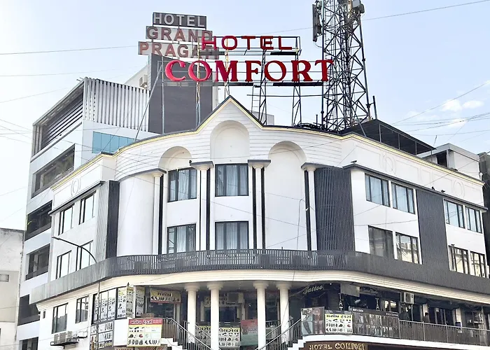 Hotel Comfort Surat