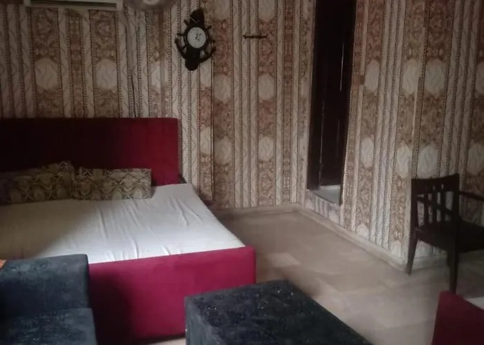 Lahore Palace