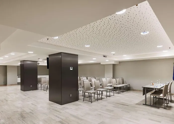 Nh Madrid Zurbano Hotel