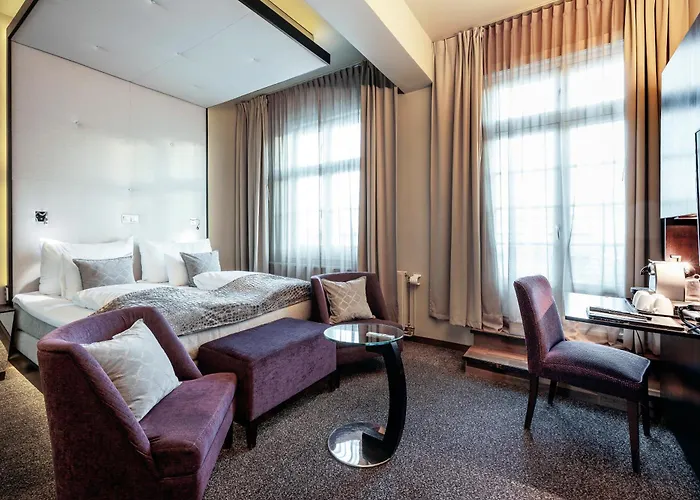Home Hotel Folketeateret Oslo