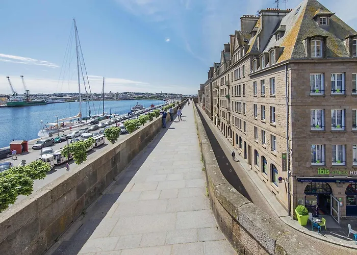 Hotel Ibis Styles Saint Malo Centre Historique