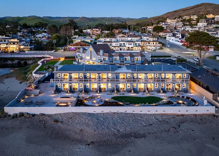 Shoreline Inn...On The Beach Cayucos