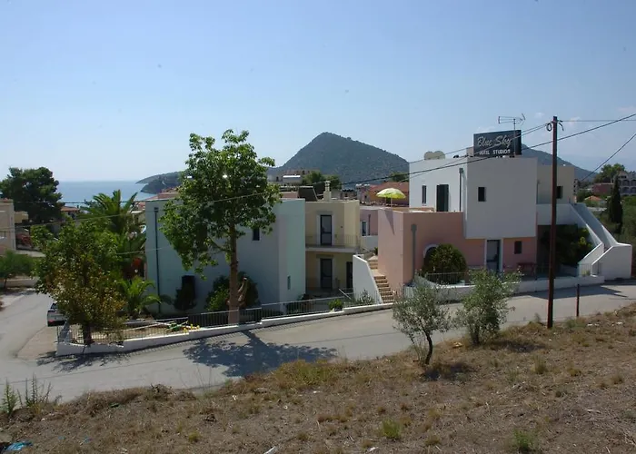 Blue Sky Hotel Apartments Tolón