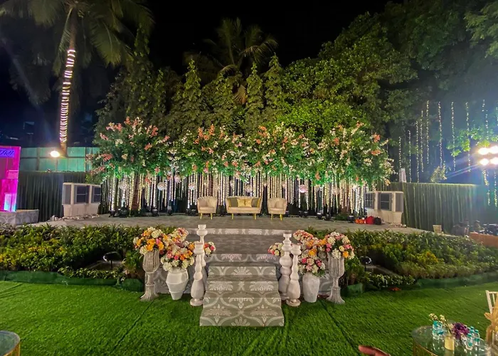 Club Emerald Mumbai 