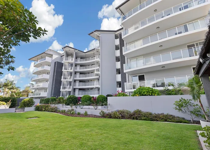 Tingeera Bespoke Beachfront Apartments Hervey Bay
