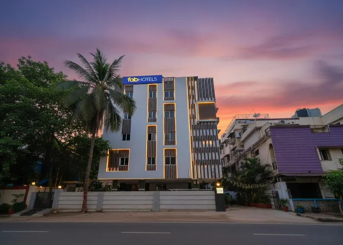 Fabhotel Cinco Primera - Nr Lv Prasad, Banjara Hills Hyderabad