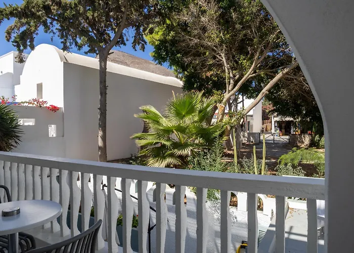 Lefkothea Hotel Kamari 