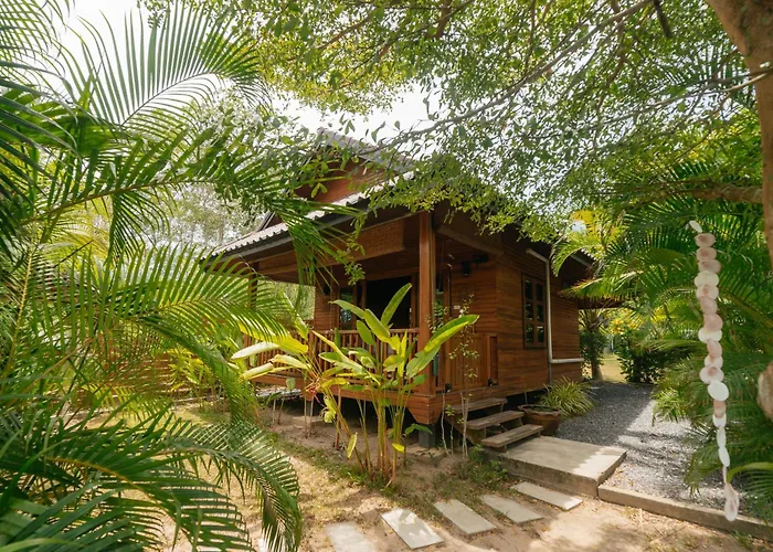 Bed and Breakfast Samui Blue Bird Mae Nam