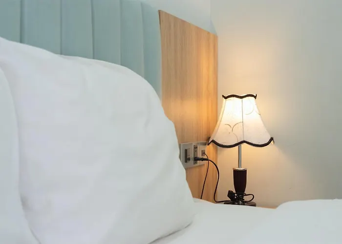 Hummer Hotel & Apartment Da Nang Beach