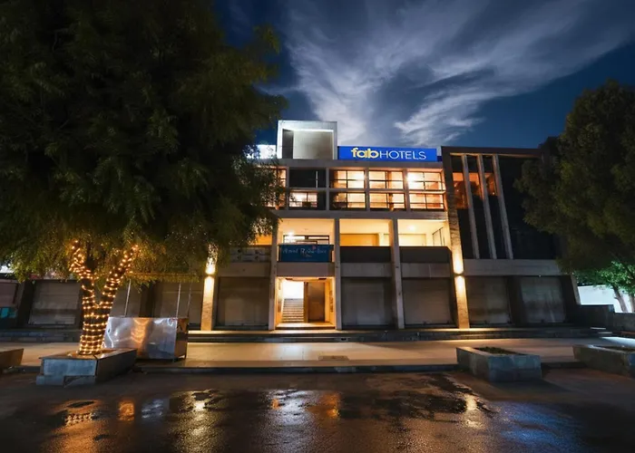 Fabhotel Relax - Opp Hotel Leela Gandhinagar