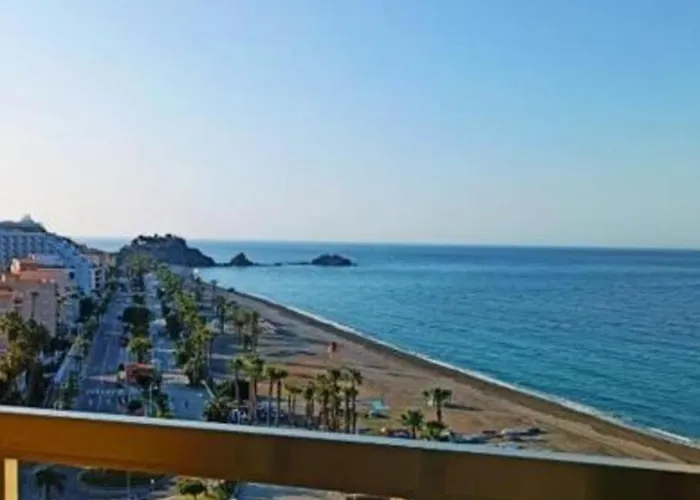 Apartahotel CHINASOL con Parking y Desayuno Incluidos Almuñécar