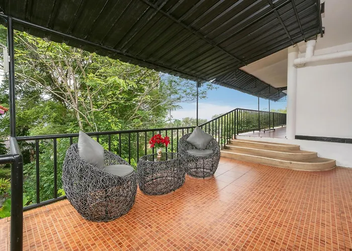 Oceanview Bungalows By Eat Karon