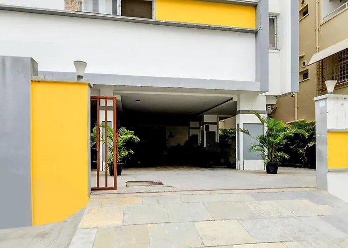 Fabhotel R3 Atmos Hyderabad