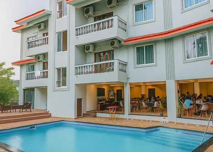 Hotel Lotus Candolim