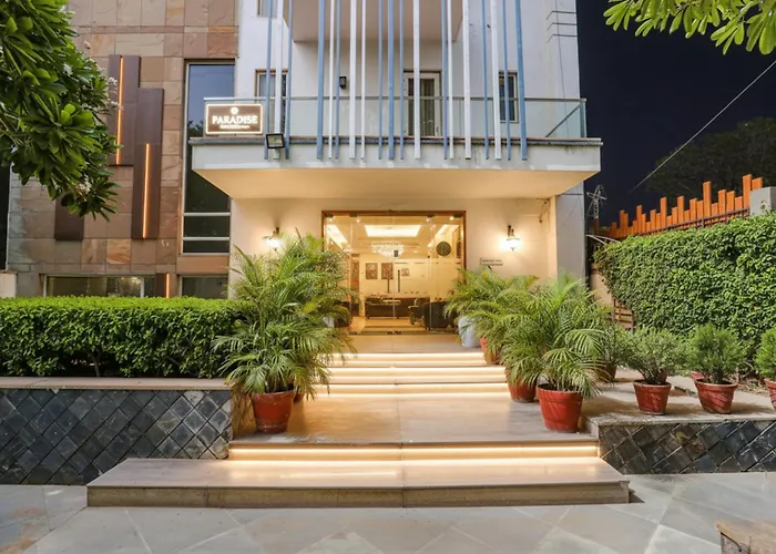 Fabhotel Premium Nest Near Paras Hospital, Gurgaon