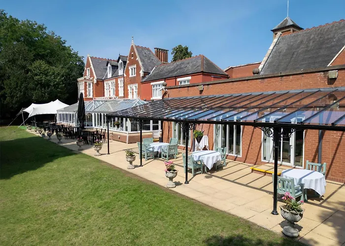 Doubletree By Hilton St. Anne'S Manor Hotel Bracknell