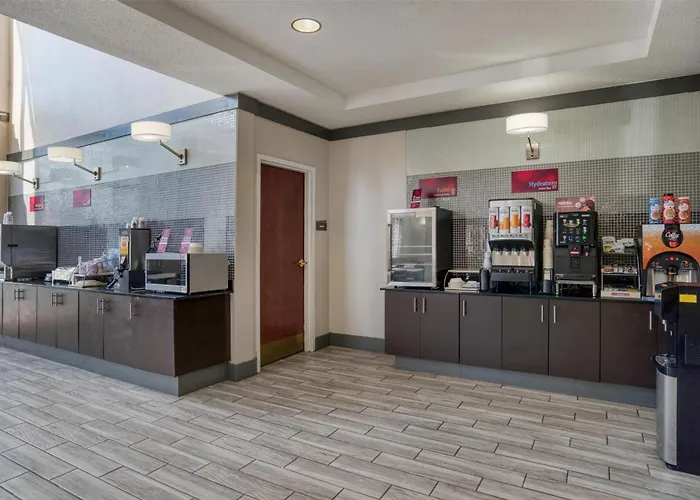 Best Western Plus Philadelphia-Choctaw Hotel And Suites