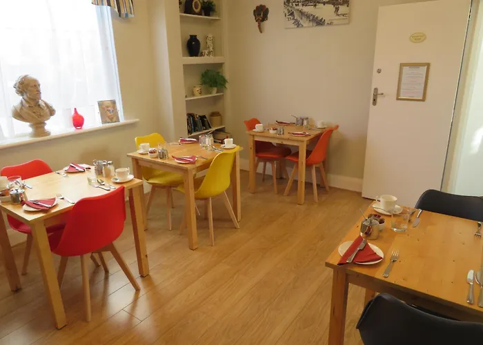 Hudsons Guest House - Adults Only Weymouth