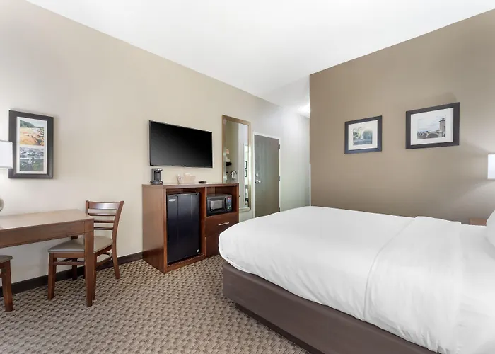 Comfort Inn & Suites Johnstown - Richland Town Center Geistown