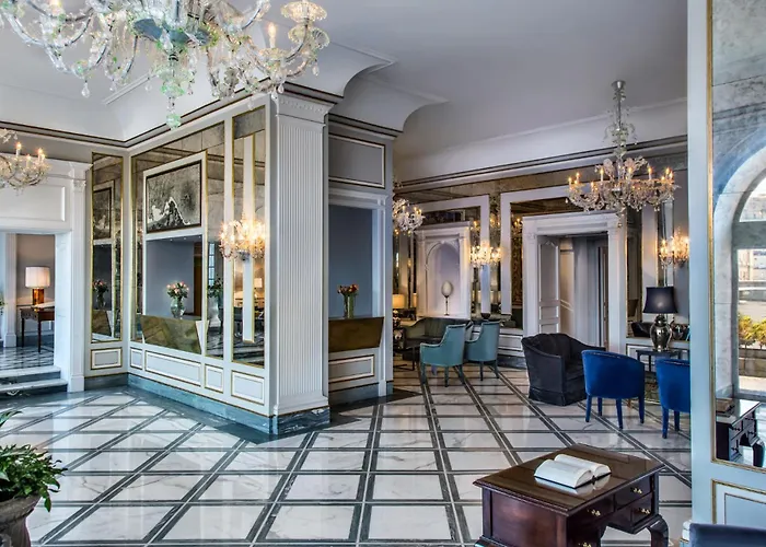 Grand Hotel Santa Lucia Nápoles