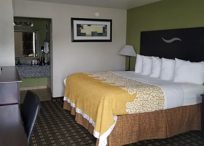 Days Inn West Memphis