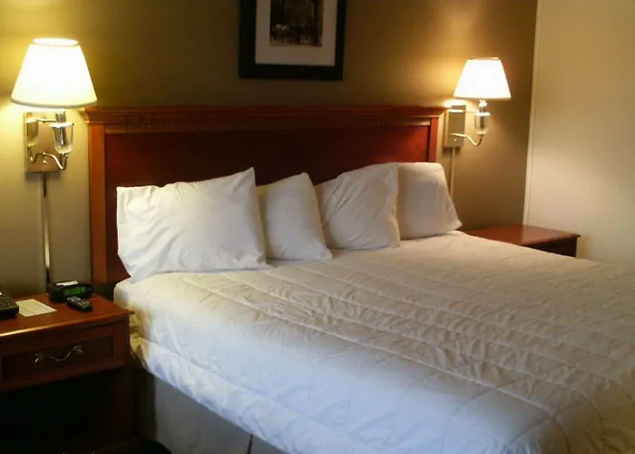 Newburgh Inn