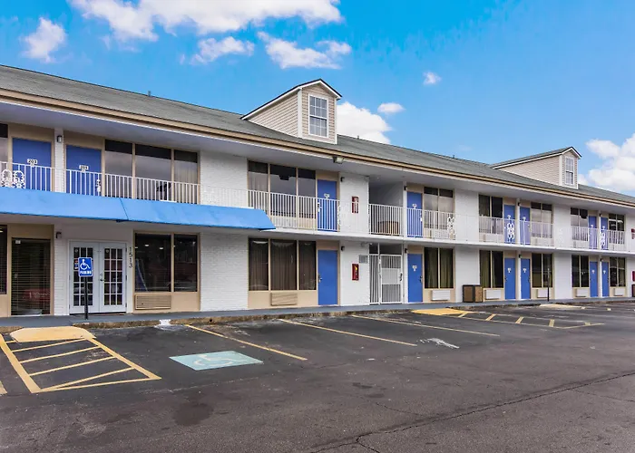 Motel-6 Lagrange Ga