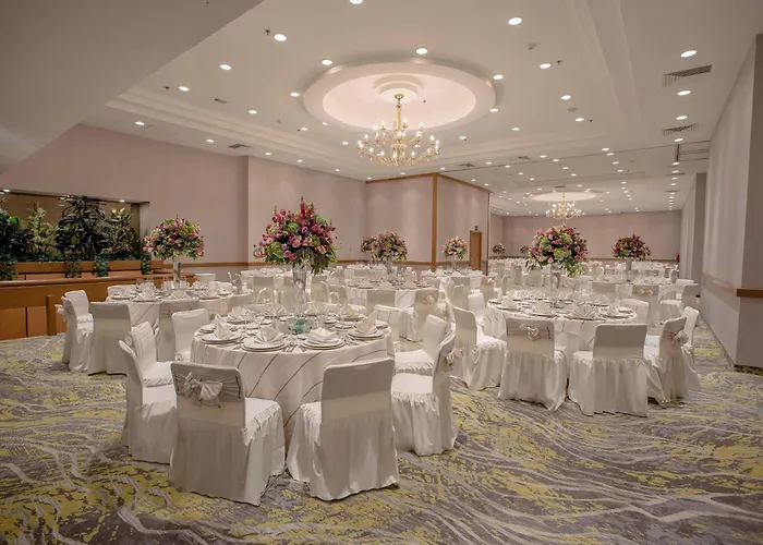 Courtyard By Marriott Mexico City Revolucion