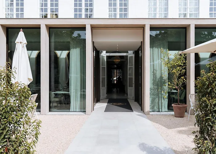 De Tuilerieen - Small Luxury Hotels Of The World Brujas