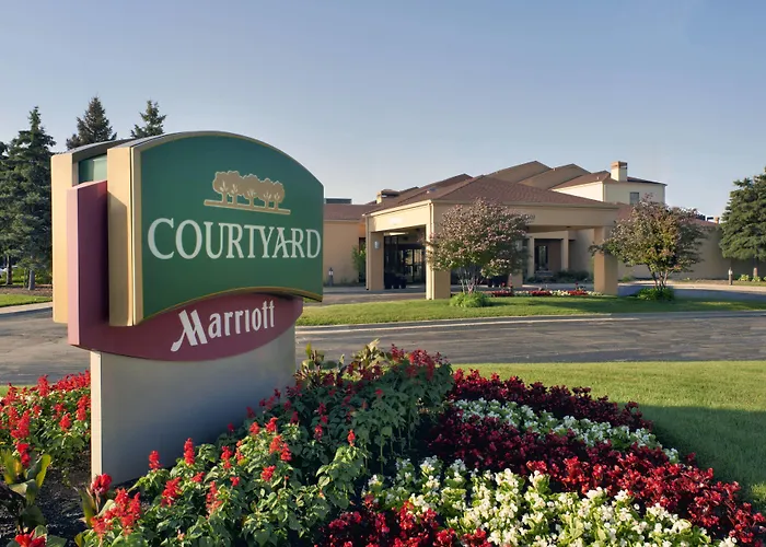 Courtyard By Marriott Chicago Waukegan / Gurnee Hotel