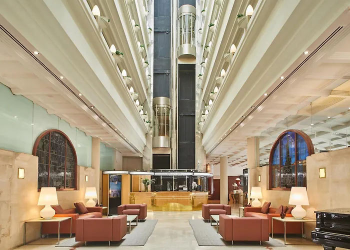 Silken Ciudad De Vitoria Hotel