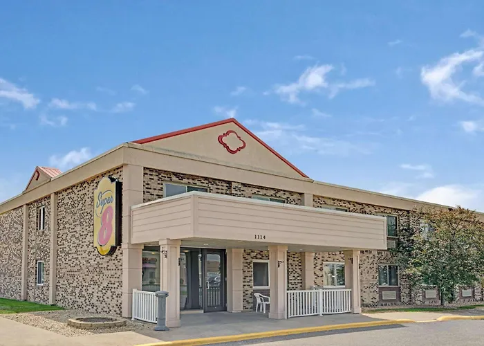 Super 8 By Wyndham Monticello Hotel
