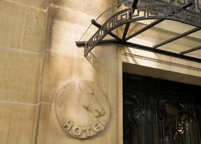 Hotel Ares Eiffel Paris