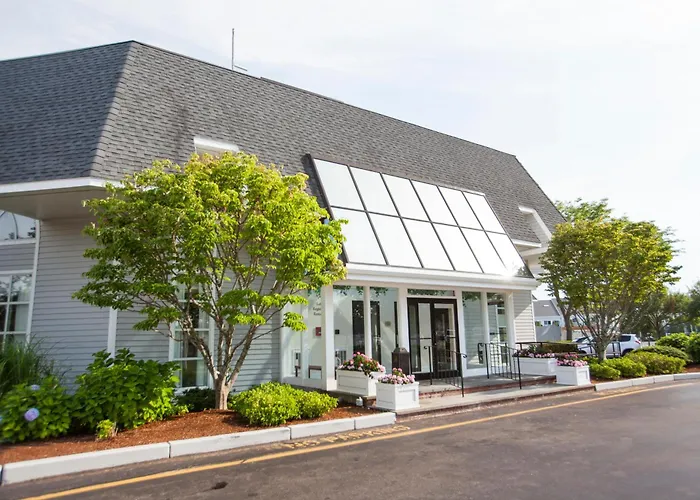 The Cove At Yarmouth Hotel West Yarmouth
